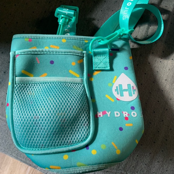 HydroJug Dining Hydrojugs And Sleeves Poshmark